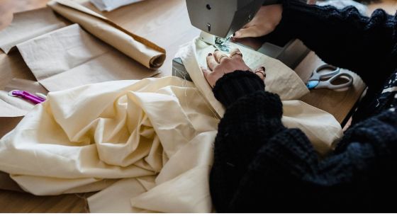 Nový rok, nový přístup k šití: Proč je vlastní střih základem úspěchu